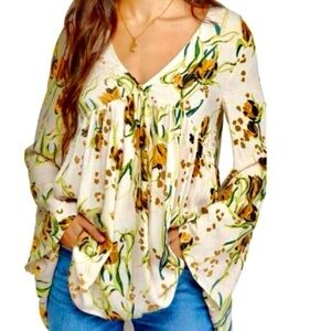 🌺🎉HP🎉🌺 NWT Free People Bella Floral Print Top